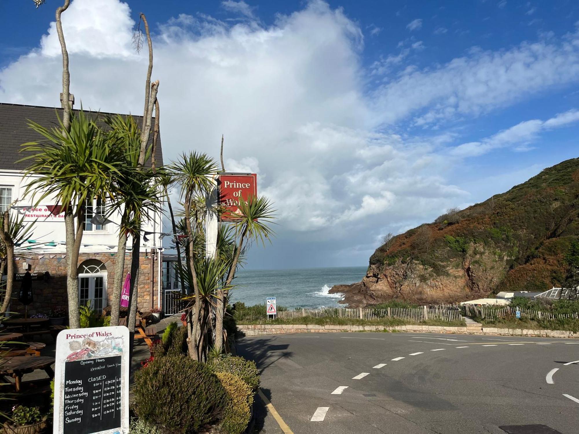 The Prince Of Wales Hotel St Ouen's Zewnętrze zdjęcie