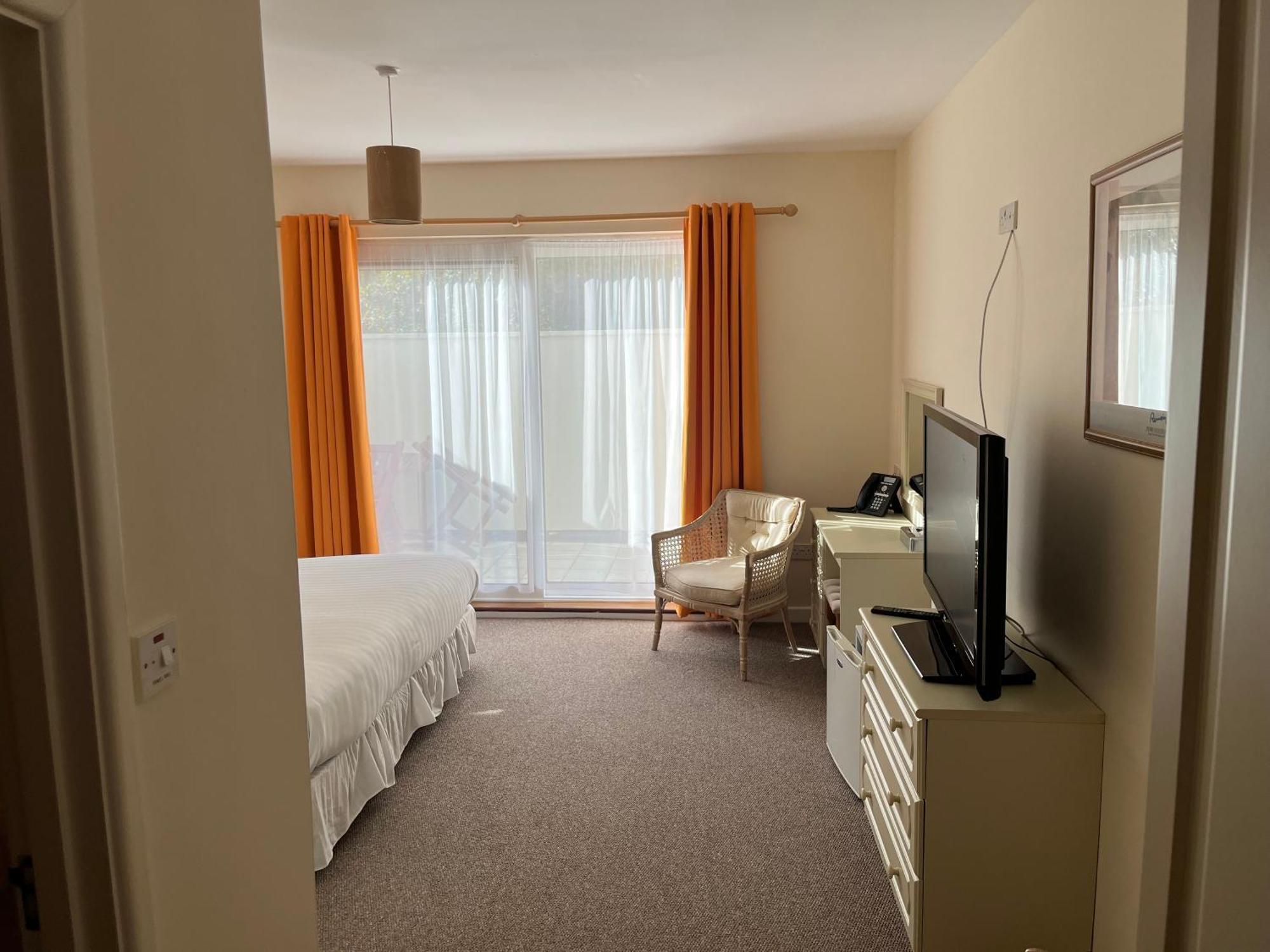 The Prince Of Wales Hotel St Ouen's Zewnętrze zdjęcie